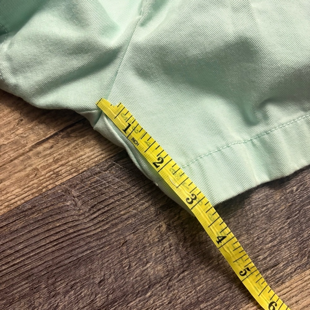 J. Crew Chino shorts light green size 6 - Picture 3 of 7